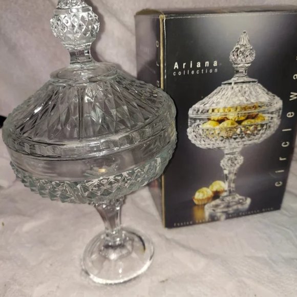 Ariana Other - Pedestal candy dish